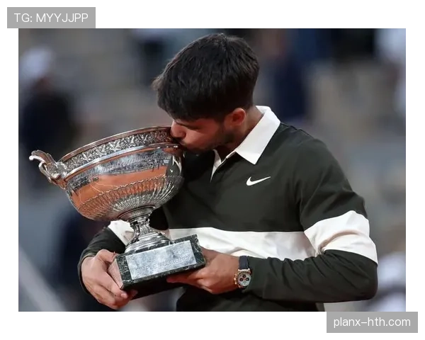 德布劳内领衔那不勒斯状态回暖，2025赛季剑指巅峰