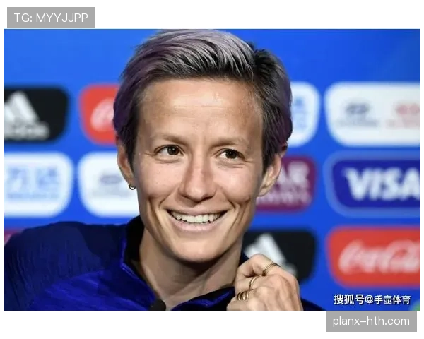 拉皮诺晒出退役后第一笔奢侈消费，网友：这哪是运动员，分明是好莱坞女主